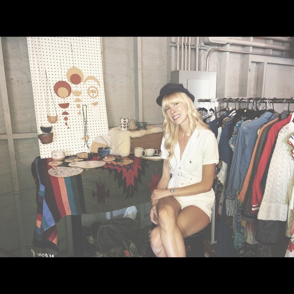 Meet your Posher, Lauren - Picture 1 of 1